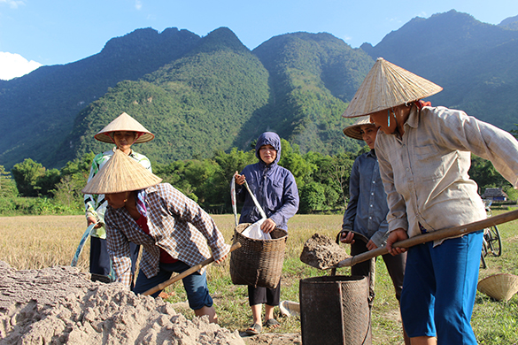 A LITTLE VIETNAM AND LAOS